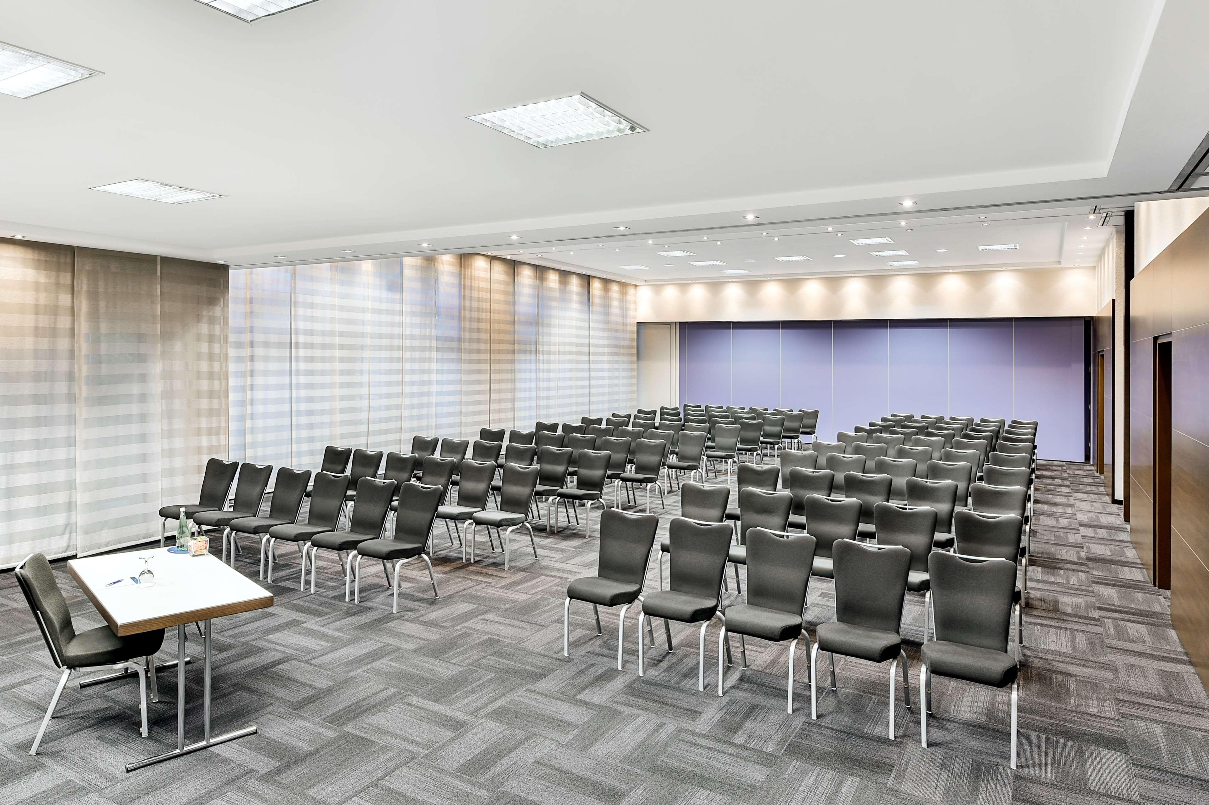 Nh Muenchen Messe Hotel Luaran gambar